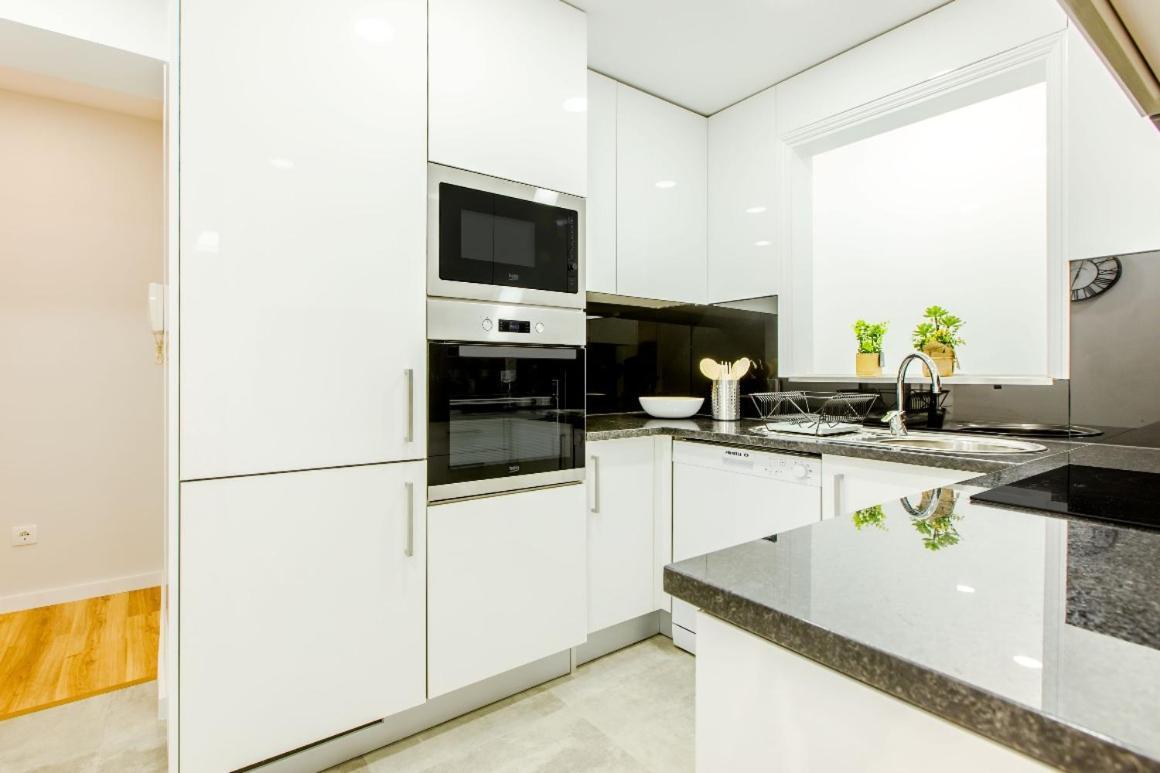 Espinho Beach 4 Stays Exterior photo